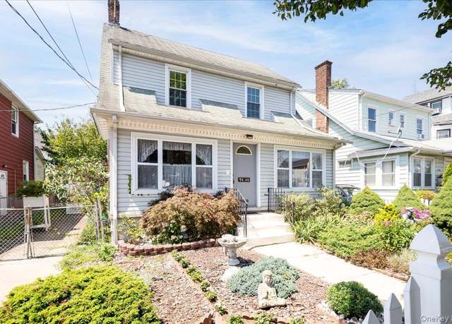 Property at 94-40 221st St, Queens Village, NY 11428, 3 beds, 1 bath