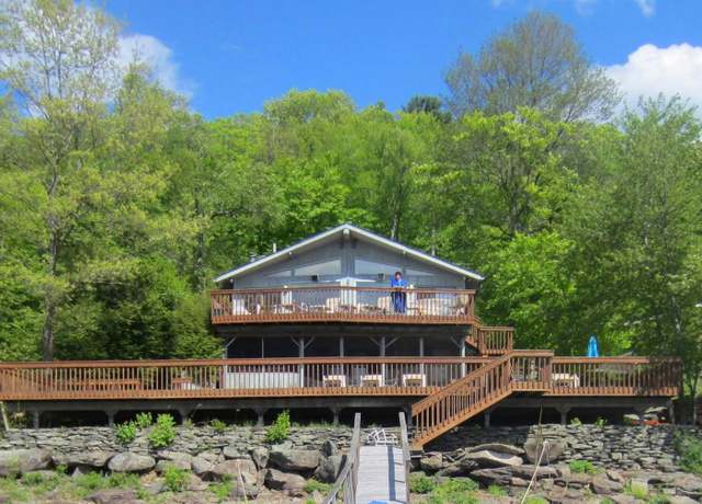 Property at 181 Starlight Rd, Monticello, NY 12701, 6 beds, 4 baths