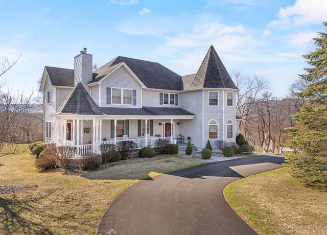 Property at 2 Cleeves Ct, New Windsor, NY 12553, 4 beds, 2.5 baths