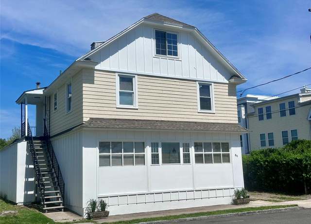 Property at 89 N Park Ave N, Bay Shore, NY 11706, 6 beds, 3.5 baths