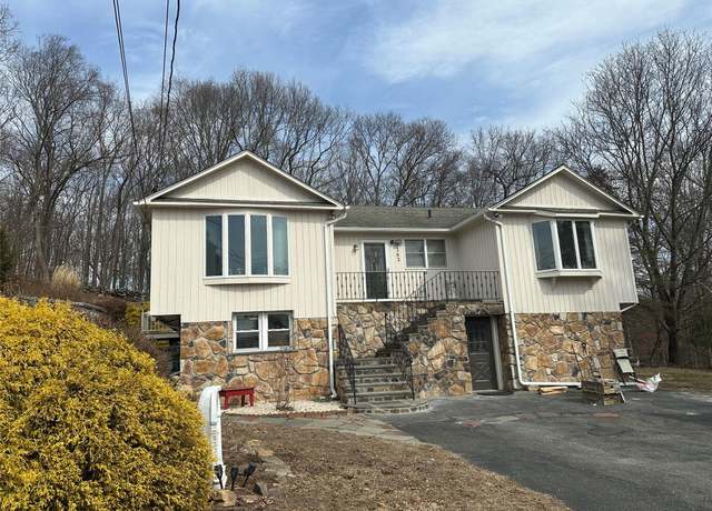 Property at 262 Shear Hill Rd, Mahopac, NY 10541, 4 beds, 2 baths