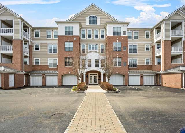 Property at 134 Regency Dr, Fishkill, NY 12524, 2 beds, 2 baths