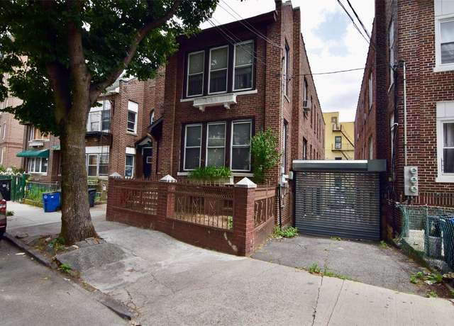 Property at 1860 Harrison Ave, Bronx, NY 10453, 6 beds, 4 baths