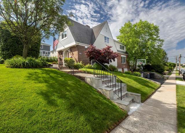 Property at 126 Lincoln Ave E, West Harrison, NY 10604, 4 beds, 3.5 baths