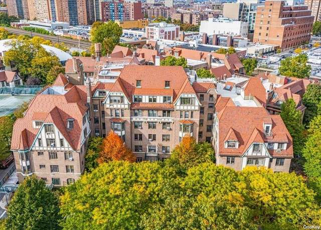Property at 4 Dartmouth St #6, Forest Hills, NY 11375, 2 beds, 1 bath
