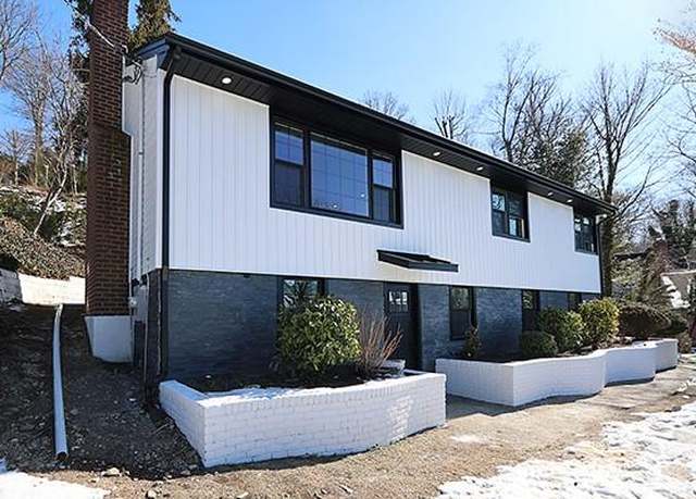 Property at 8 Fairway Pl, Cold Spring Harbor, NY 11724, 4 beds, 2 baths