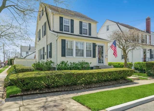 Property at 92 Cornell St, Williston Park, NY 11596, 3 beds, 1.5 baths