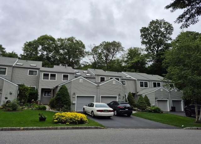 Property at 14 Bridle Path Rd, Ossining, NY 10562, 1 bed, 1.5 baths
