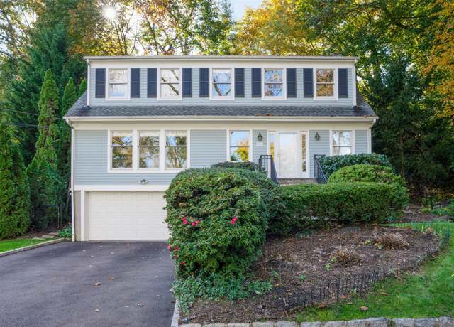 Property at 28 Pine Brook Dr, Larchmont, NY 10538, 4 beds, 2.5 baths