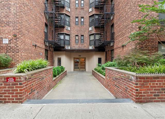 Property at 330 E 70th St Unit 6E, New York (manhattan), NY 10021, 1 bed, 1 bath