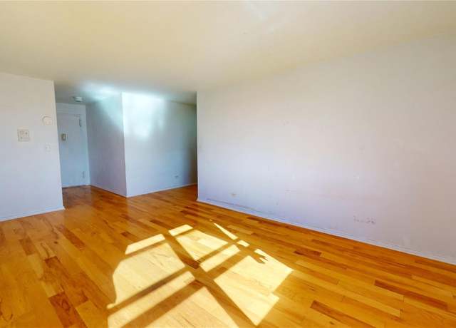 Property at 164-20 Highland Ave Unit 8W, Jamaica, NY 11432, 1 bath