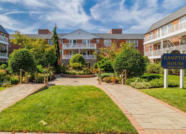 Property at 120 Morris Ave Unit C 15, Rockville Centre, NY 11570, 3 beds, 2 baths