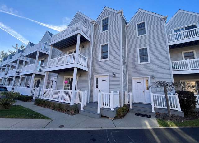 Property at 167-11 Powells Cove Blvd Blvd #27, Beechhurst, NY 11357, 3 beds, 2.5 baths