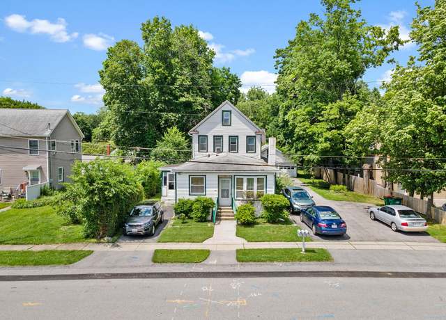 Property at 29 Lake St, Poughkeepsie, NY 12601, 6 beds, 4 baths