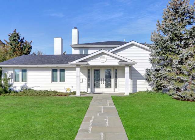 Property at 71 Leewater Ave, Massapequa, NY 11758, 4 beds, 4 baths