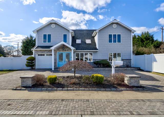 Property at 263 Chance Dr, Oceanside, NY 11572, 4 beds, 2 baths