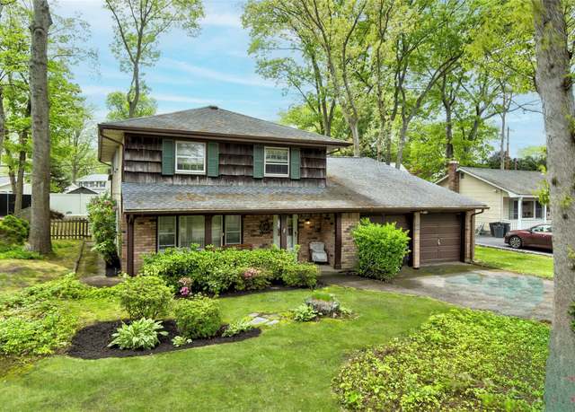 Property at 76 Moriches Rd, Lake Grove, NY 11755, 4 beds, 2.5 baths