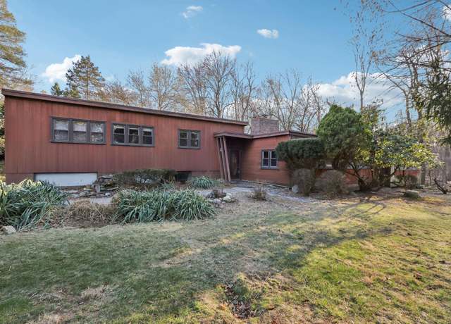 Property at 173 Old Nyack Tpke, Spring Valley, NY 10977, 4 beds, 2 baths