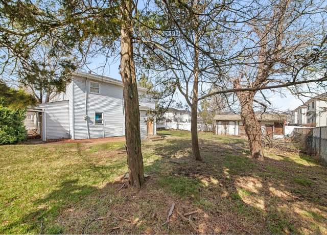 Property at 43 Morris St, Staten Island, NY 10309, 3 beds, 1.5 baths