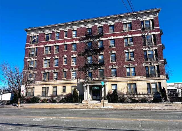 Property at 36 Echo Ave Unit 1B, New Rochelle, NY 10801, 3 beds, 1.5 baths