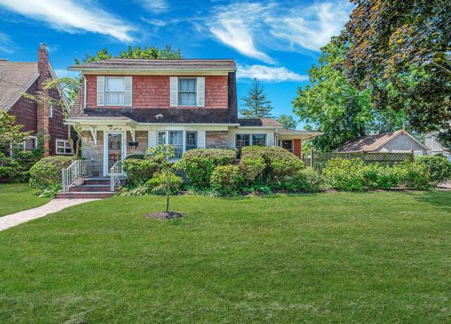 Property at 232 Carman St, Patchogue, NY 11772, 3 beds, 2.5 baths