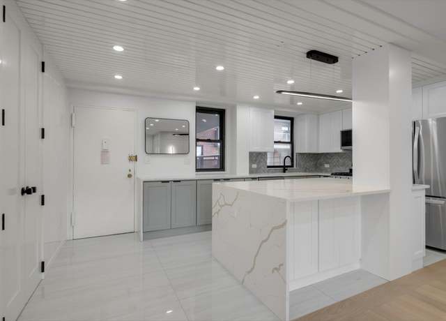 Property at 4705 Henry Hudson Pkwy W Unit 6J, Bronx, NY 10471, 3 beds, 2 baths