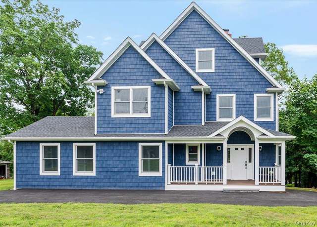 Property at 35 Summit Dr, Mahopac, NY 10541, 3 beds, 3 baths
