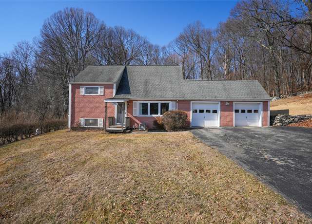 Property at 1439 Ivy Rd, Mohegan Lake, NY 10547, 3 beds, 1 bath