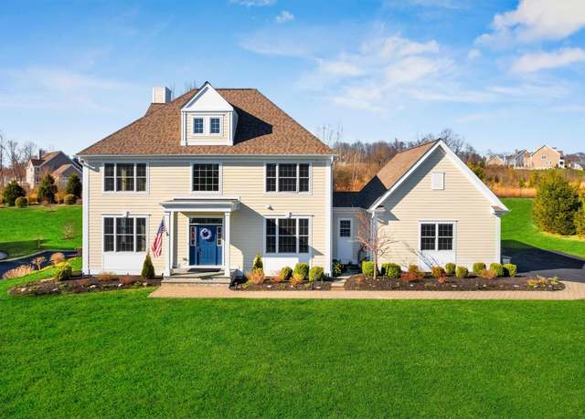 Property at 28 Stonehollow Dr, Brewster, NY 10509, 5 beds, 3.5 baths