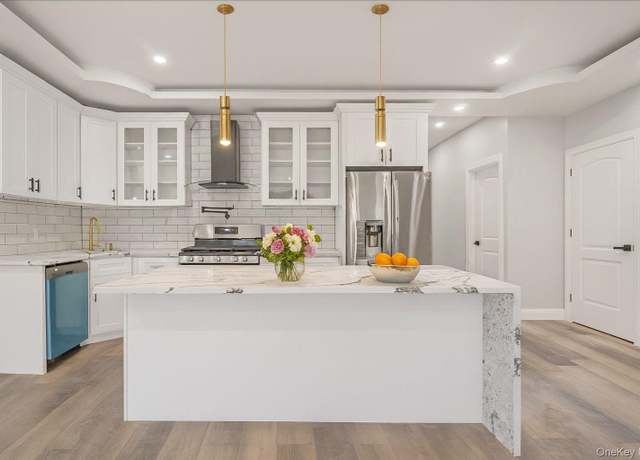 Property at 46 S 12th Ave, Mount Vernon, NY 10550, 7 beds, 4 baths