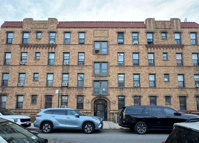Property at 46-06 Bowne St, Flushing, NY 11355, 20 beds, 20 baths
