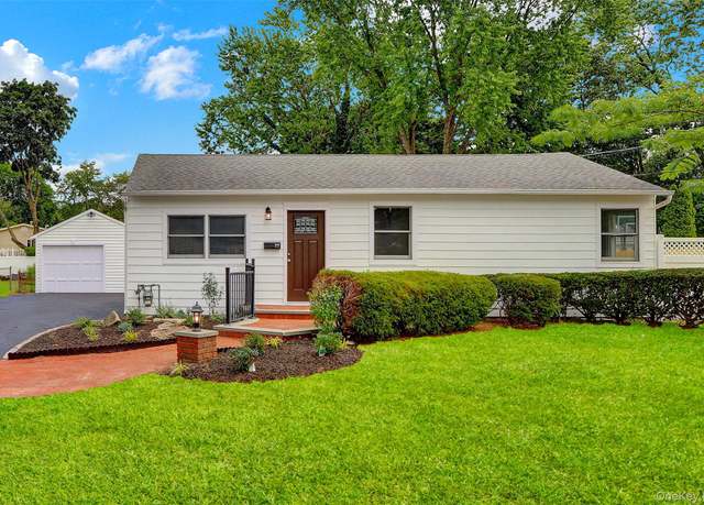 Property at 27 Beatrice Ave, West Islip, NY 11795, 3 beds, 2 baths