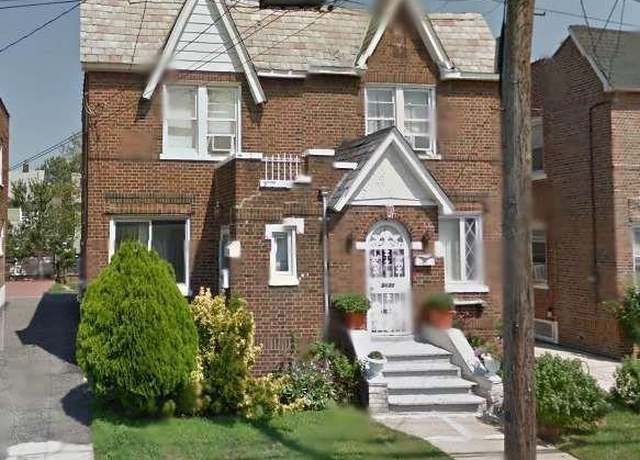 Property at 94-31 239th St, Floral Park, NY 11001, 4 beds, 3.5 baths