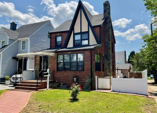 Property at 241-02 86th Rd, Bellerose, NY 11426, 3 beds, 3 baths
