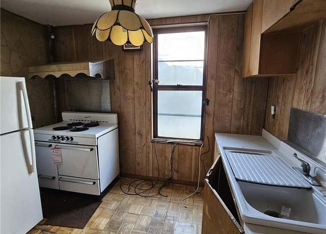 Property at 307 W 153rd St #20, New York (manhattan), NY 10039, 2 beds, 1 bath