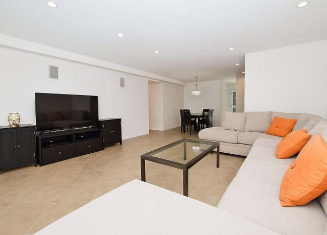 Property at 100 Great Neck Rd Unit 1D, Great Neck, NY 11021, 1 bed, 1.5 baths