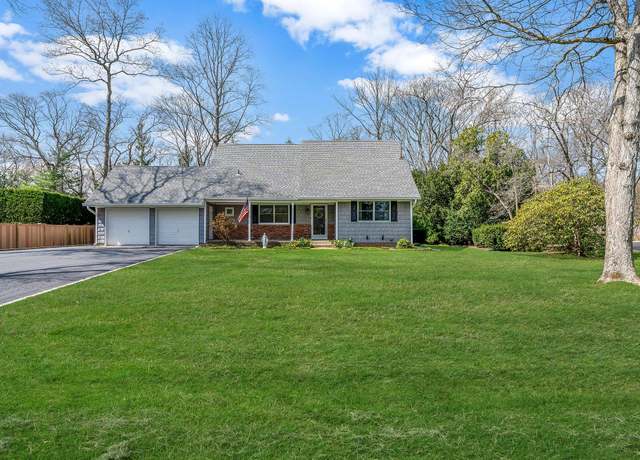 Property at 140 Gibbs Pond Rd, Nesconset, NY 11767, 4 beds, 2.5 baths