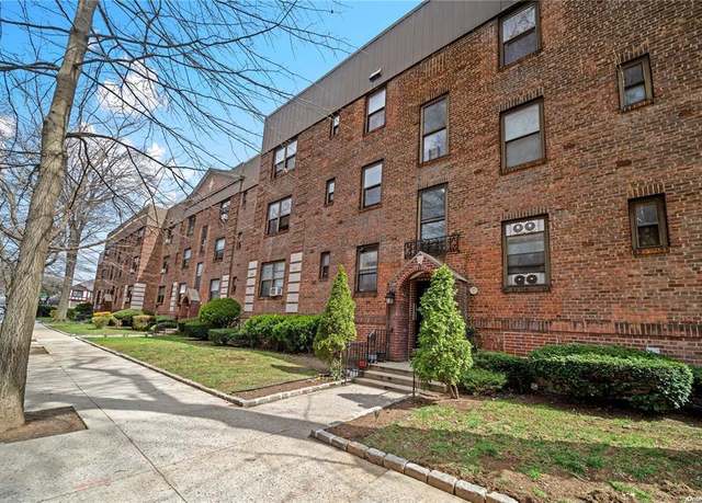 Property at 22-27 76 St Unit B2, East Elmhurst, NY 11370, 1 bed, 1 bath
