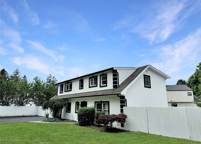 Property at 56 Field Ave, Hicksville, NY 11801, 6 beds, 3.5 baths