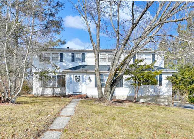 Property at 52 Gregory Dr, Goshen, NY 10924, 5 beds, 2.5 baths
