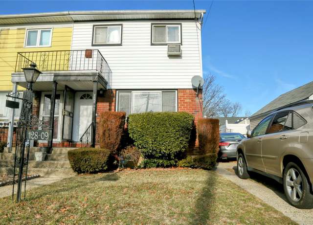 Property at 128-09 160 St, Rochdale, NY 11434, 3 beds, 2 baths