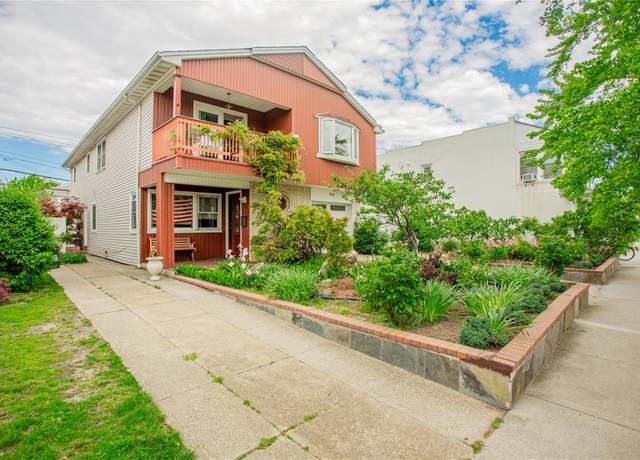 Property at 429 E Park Ave, Long Beach, NY 11561, 5 beds, 3 baths