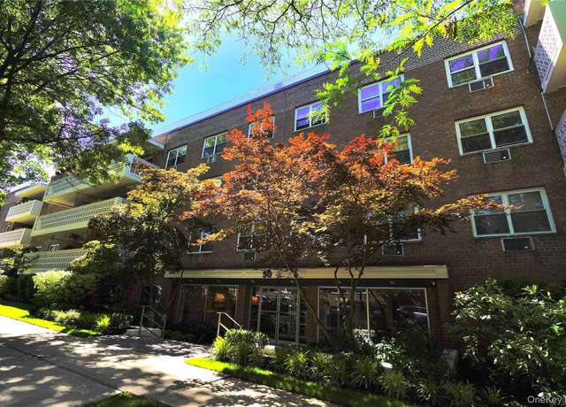 Property at 50 Hillpark Ave Unit 2F, Great Neck, NY 11021, 2 beds, 2 baths