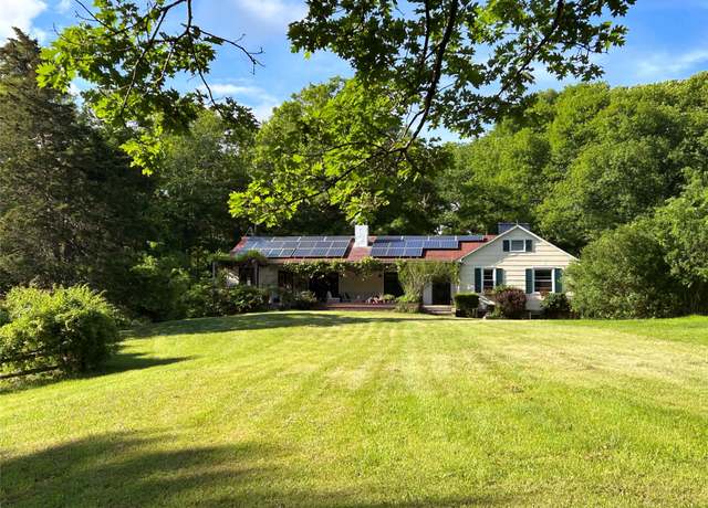 Property at 325 Metzger Rd, Rhinebeck, NY 12572, 4 beds, 3 baths