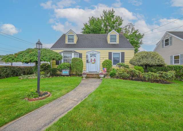 Property at 248 N Rutherford Ave, Massapequa, NY 11758, 3 beds, 2 baths