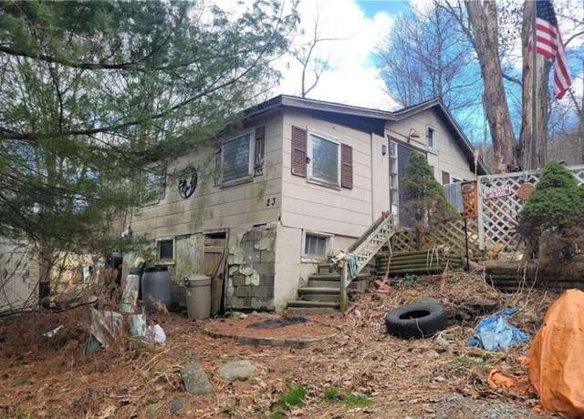 Property at 23 Stanton Trl, Monroe, NY 10950, 3 beds, 1 bath