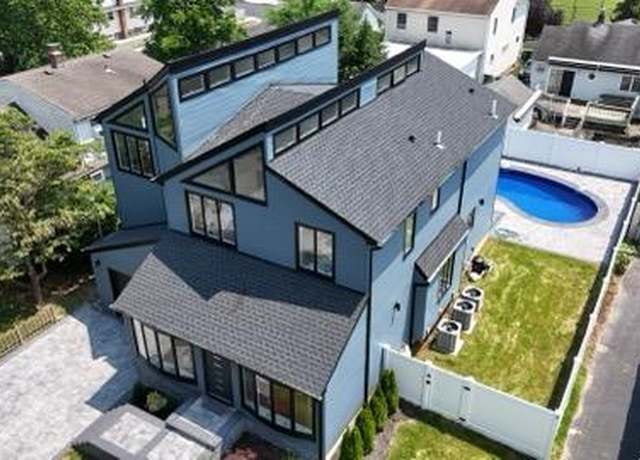 Property at 2726 Clarendon Ave, Bellmore, NY 11710, 5 beds, 3.5 baths
