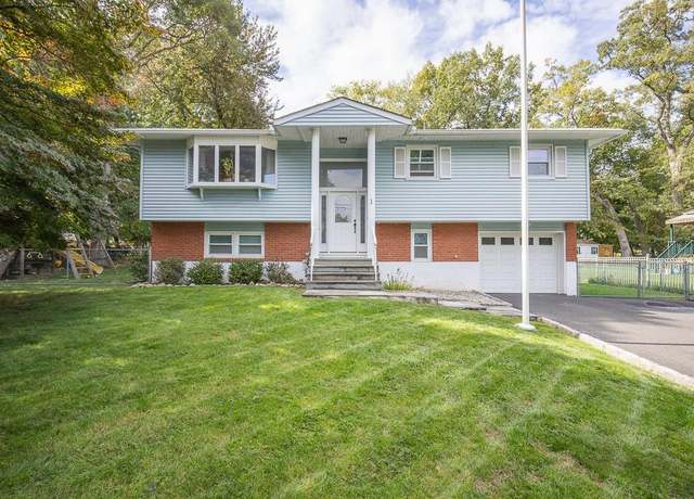 Property at 1 Lilburn Dr, Stony Point, NY 10980, 4 beds, 2 baths