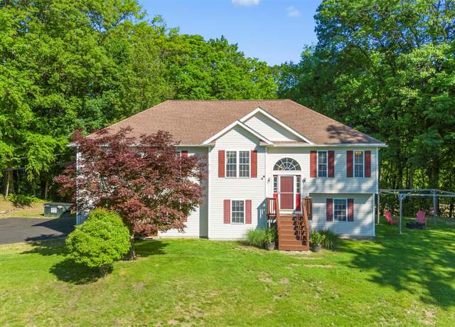 Property at 42 Bell Dr, Highland, NY 12528, 3 beds, 3 baths