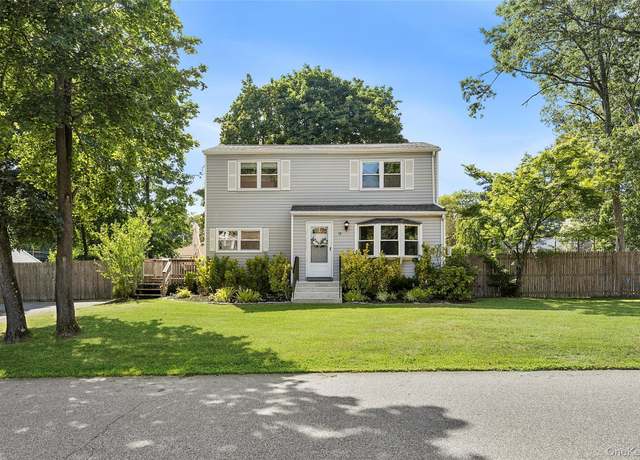 Property at 12 Lakeview Dr, Middle Island, NY 11953, 4 beds, 2 baths